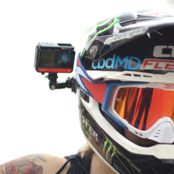 Insta360 Accessory - Helmet Mount Bundle